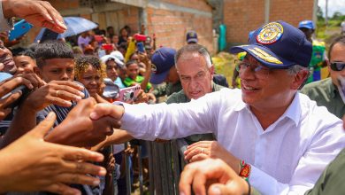 “Sin industria no se compite con la cocaína. Es decir, si vamos a producir cacao, que es uno de los grandes éxitos recientes, incluso de este Gobierno, entonces hay que hacer chocolatería en la región, o parte de la chocolatería”